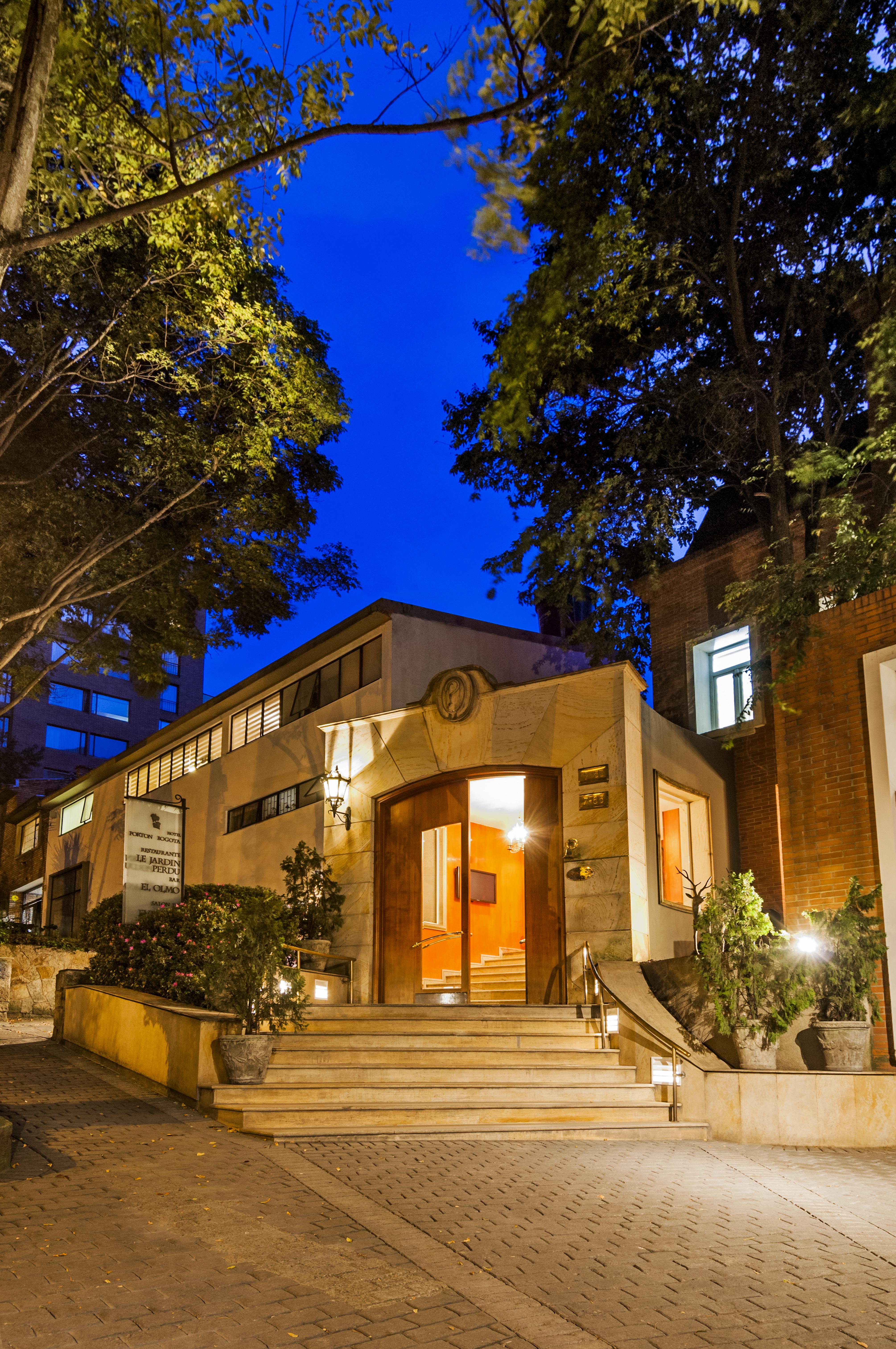 Hotel Porton โบโกตา ภายนอก รูปภาพ