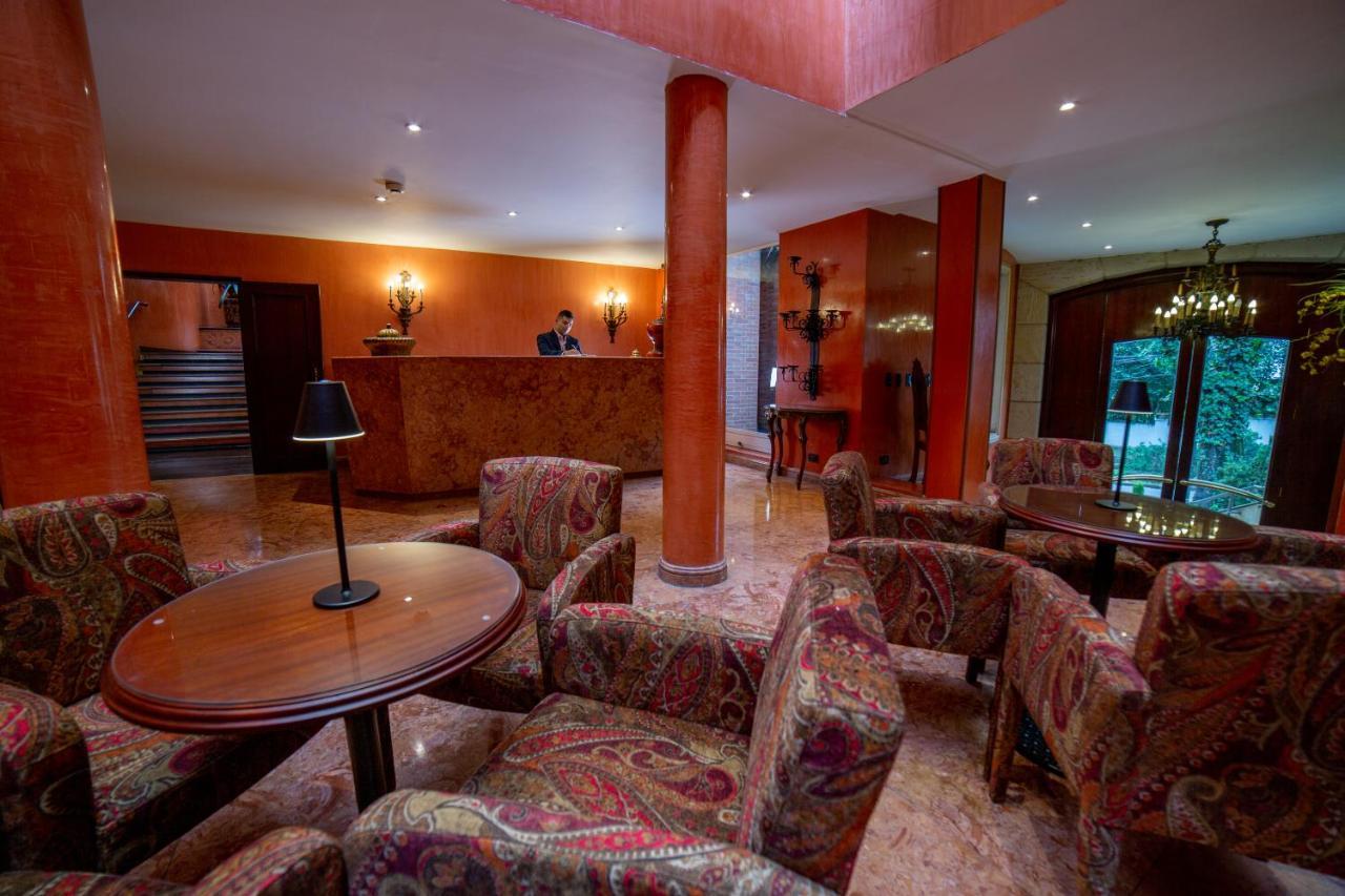 Hotel Porton โบโกตา ภายนอก รูปภาพ