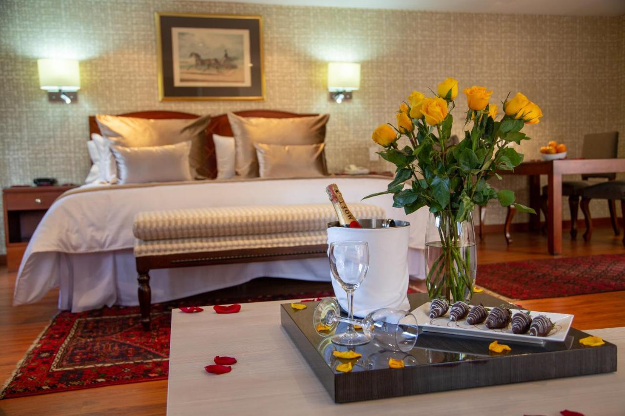Hotel Porton โบโกตา ภายนอก รูปภาพ